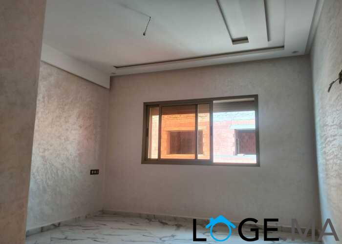 Appartement dans une R+2 de 120 m2 escalier privative au 2 ème étage a al bosstane El jadida