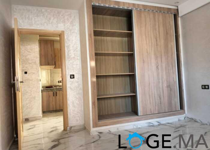Appartement dans une R+2 de 120 m2 escalier privative au 2 ème étage a al bosstane El jadida