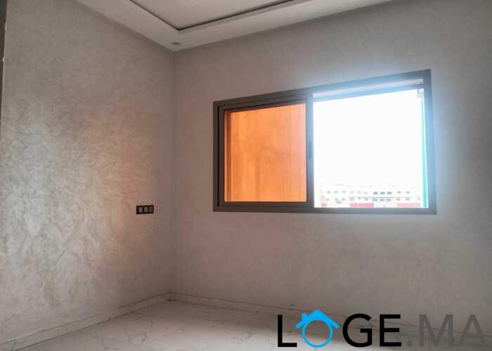 Appartement de deux façades, 120 m2 escalier privative a al bosstane El jadida