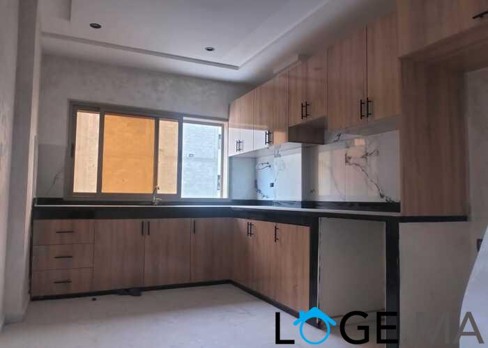 Appartement de deux façades, 120 m2 escalier privative a al bosstane El jadida