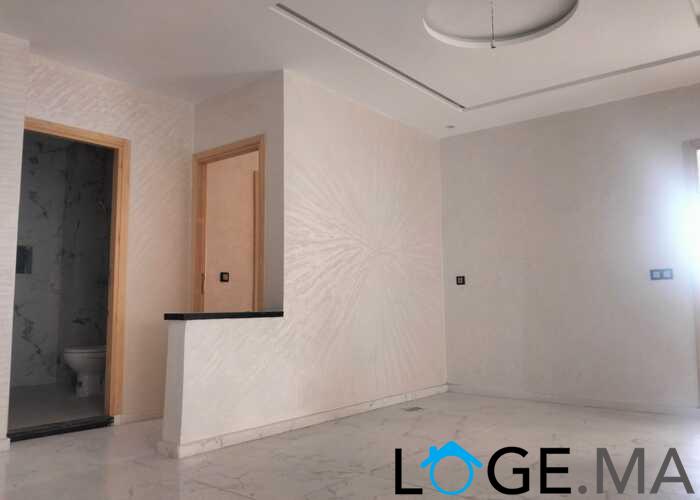Appartement de deux façades, 120 m2 escalier privative a al bosstane El jadida