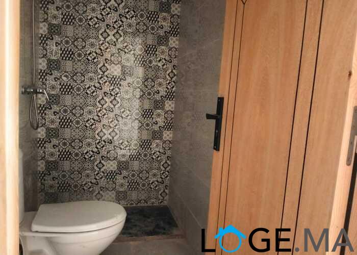 Appartement de deux façades, 120 m2 escalier privative a al bosstane El jadida