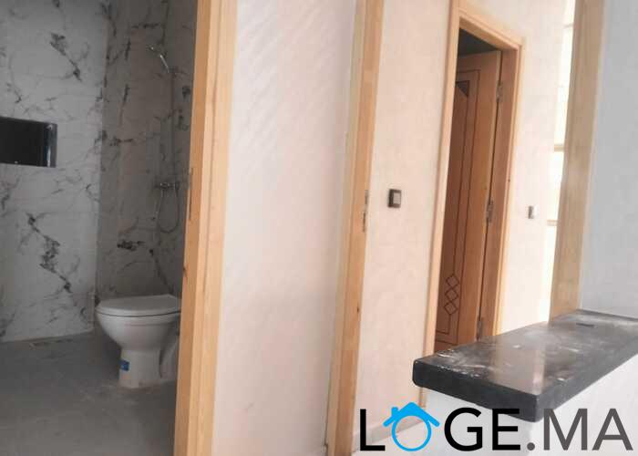 Appartement de deux façades, 120 m2 escalier privative a al bosstane El jadida