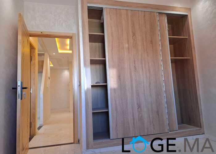 appartement de 103 m2 habitable avec escalier privative 2 façades dans R+2 a al bousstan el jadida.