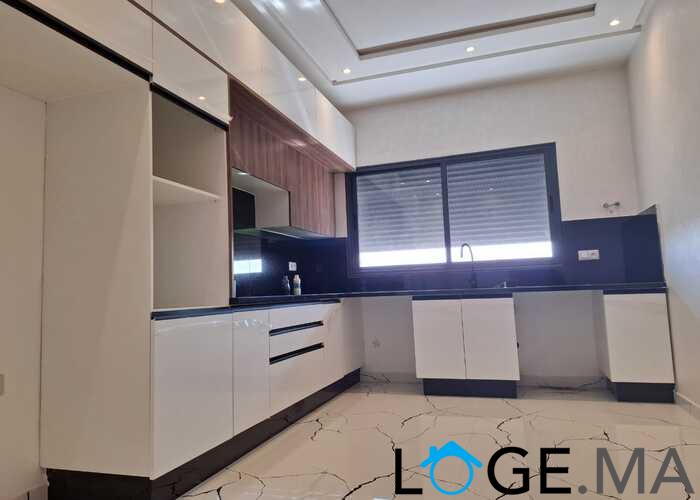 Niveau de villa d3 128 m2 a al bosstane El jadida.