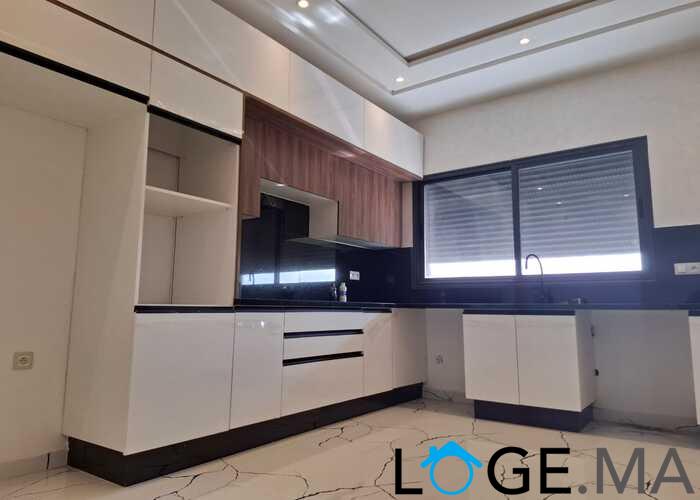 Niveau de villa d3 128 m2 a al bosstane El jadida.