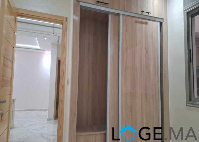 Appartement dans une R+2, 1ère étage escalier privative a hay essalm el jadida.