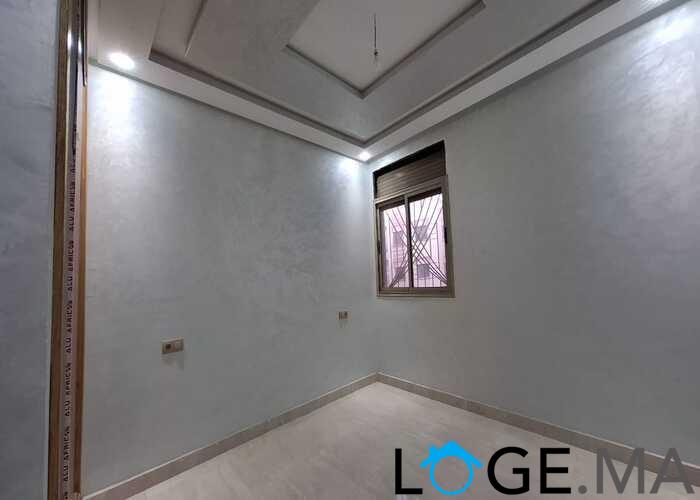 Appartement de 115 m2 escalier privative dans R+2 près Marjan El jadida.