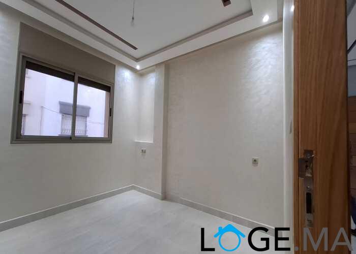 Appartement de 115 m2 escalier privative dans R+2 près Marjan El jadida.