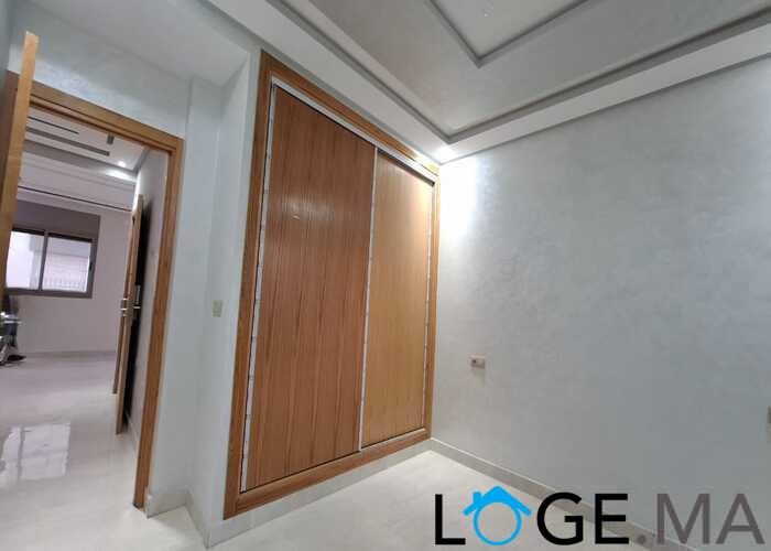 Appartement de 115 m2 escalier privative dans R+2 près Marjan El jadida.
