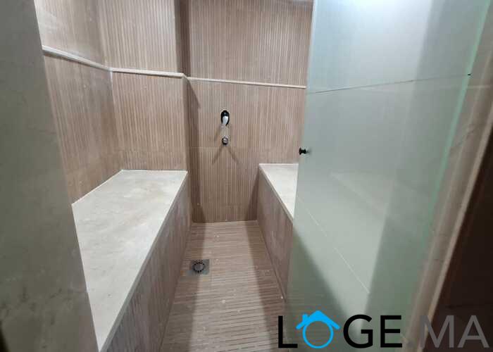 Duplex villa de 3 façades avec piscine a vendre a al bosstane El jadida.