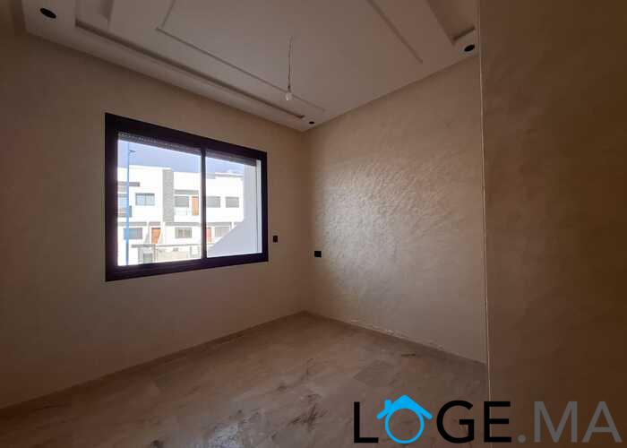 Duplex villa de 3 façades avec piscine a vendre a al bosstane El jadida.