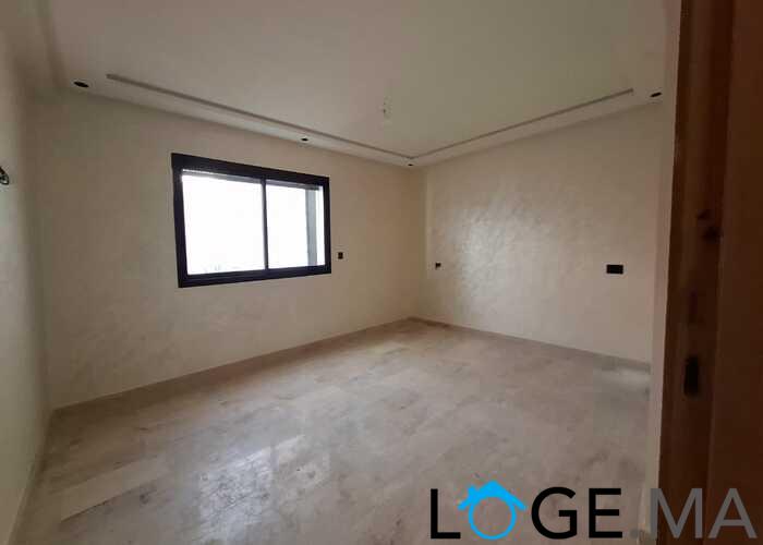 Duplex villa de 3 façades avec piscine a vendre a al bosstane El jadida.