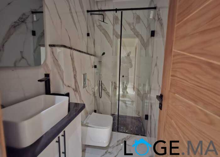 Duplex villa de 3 façades avec piscine a vendre a al bosstane El jadida.