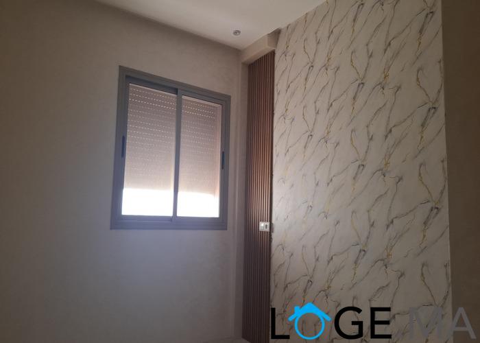 Appartement a vendre dans un immeuble avec garage et ascenseur, de 76 m2 dans une R+4 à el jadida. 