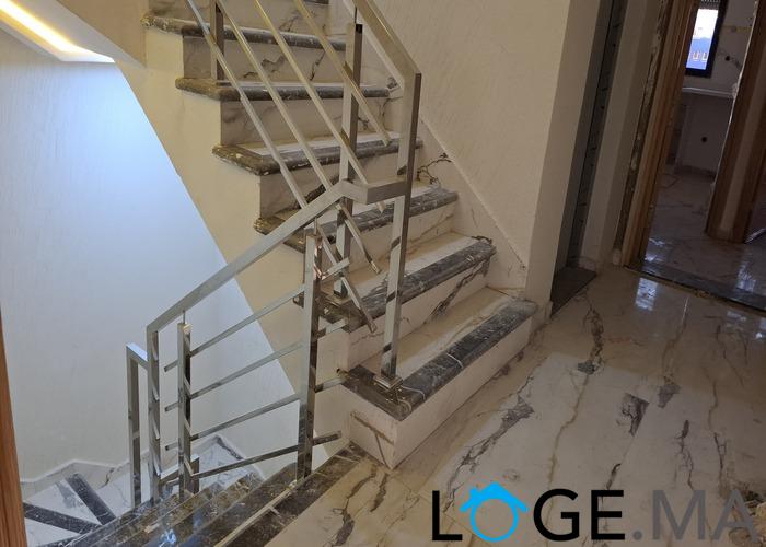 الجديد في شقق بواجهتين ،عمارةr+3 بالمصعد بمدينة الجديدة    