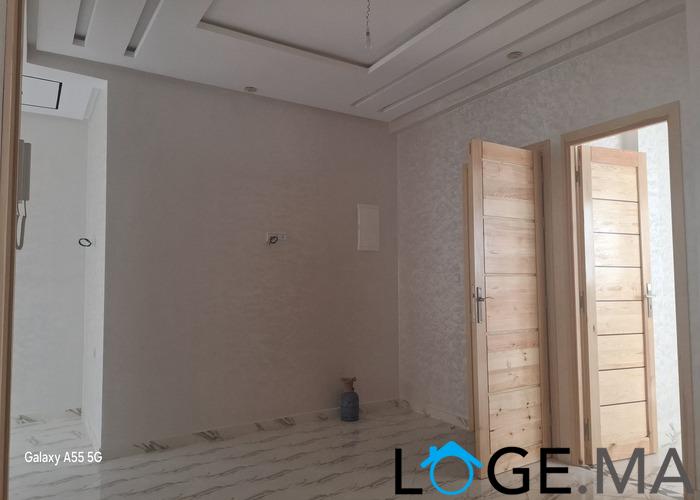 Appartement au 2 ème étage de 89 m2 dans R+2 près central laitière à el jadida 