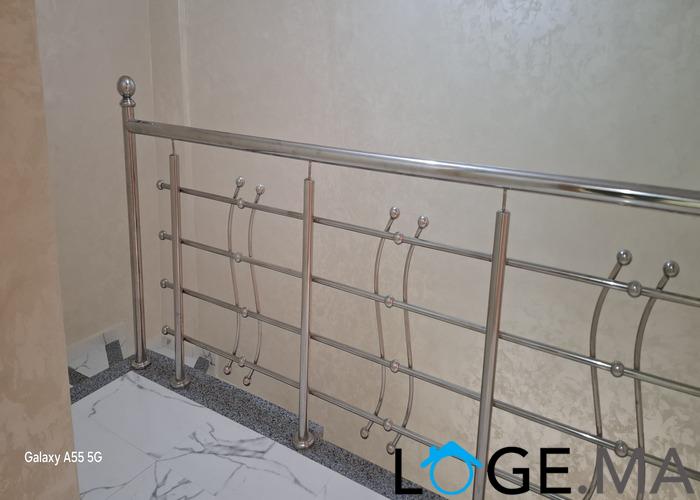 Duplex à vendre de 120 m2 dans R+4 avec garage, ascenseur et garage à el jadida.