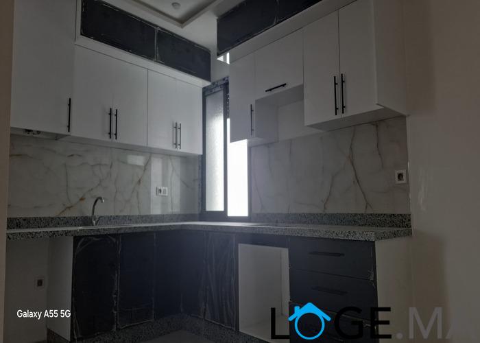 Appartement a vendre dans R+5 de 90 m2 au 5eme étage avec ascenseur près Akdital el jadida .
