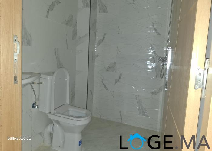 Appartement a vendre dans R+5 de 90 m2 au 5eme étage avec ascenseur près Akdital el jadida .