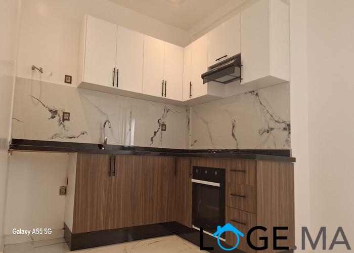 Des appartements au 5 eme étage avec ascenseur de 83 et 84 m2 près Akdital hay Al matar el jadida