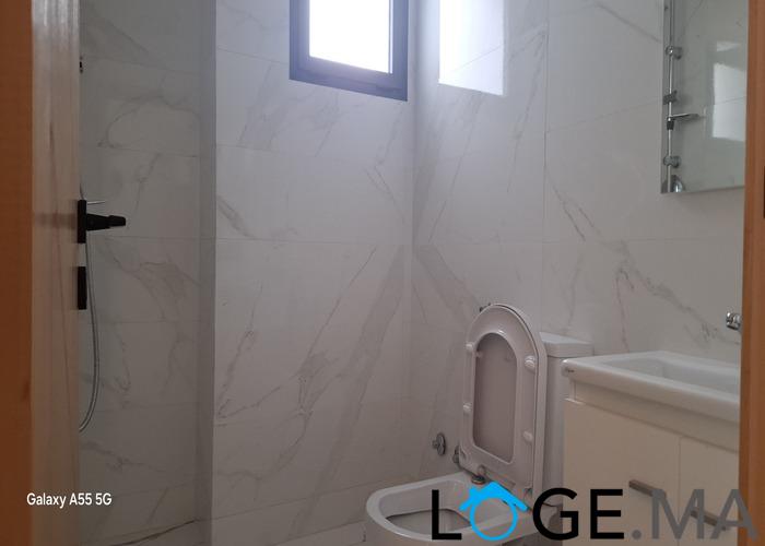 Des appartements au 5 eme étage avec ascenseur de 83 et 84 m2 près Akdital hay Al matar el jadida