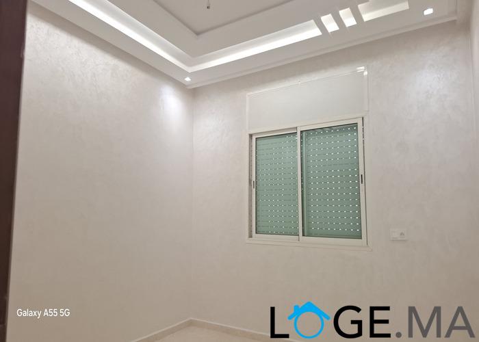 Appartement a vendre de 102 m2 dans R+2 au 1er étage à Hiba hay essalam el jadida.