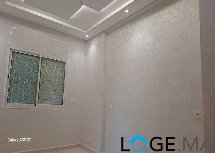 Appartement a vendre de 102 m2 dans R+2 au 1er étage à Hiba hay essalam el jadida.
