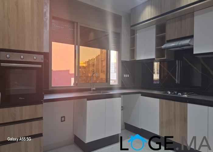 Appartement de 96 m2 au 1er étage dans R+2 à hay essalam el jadida .