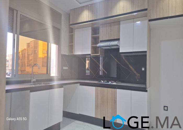 Appartement de 96 m2 au 1er étage dans R+2 à hay essalam el jadida .