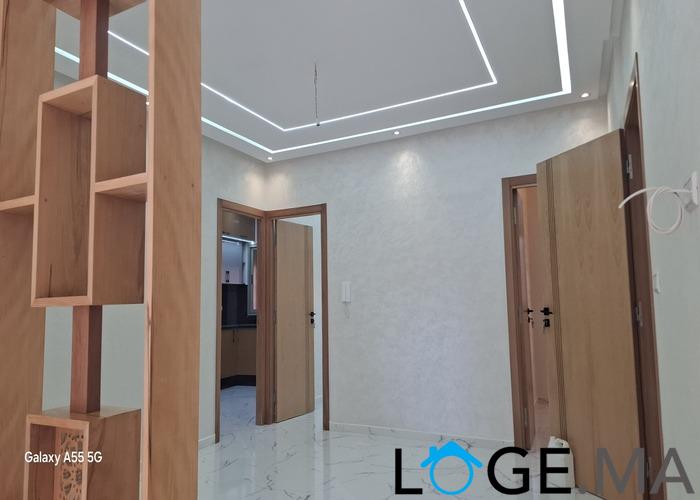Appartement de façade opposé dans R+2 escalier privatif de 112 m2 près marjane el jadida. 