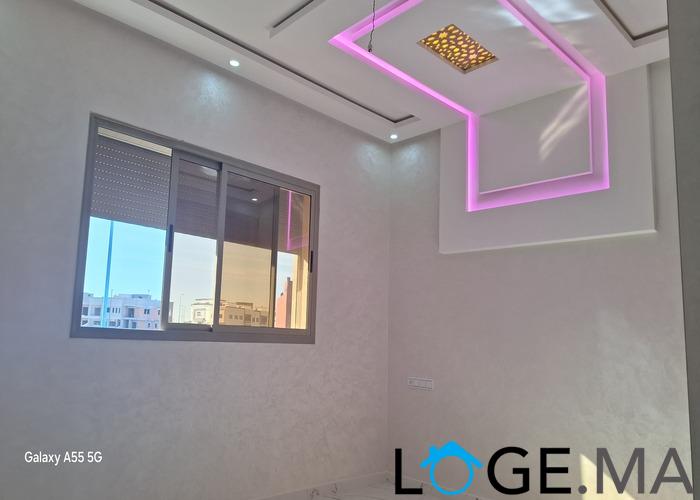 Appartement de façade opposé dans R+2 escalier privatif de 112 m2 près marjane el jadida. 