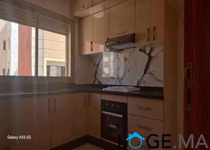 Appartementde de 2 façades de 111 m2 dans R+2 escalier privatif étage courants à hay essalam el jadida