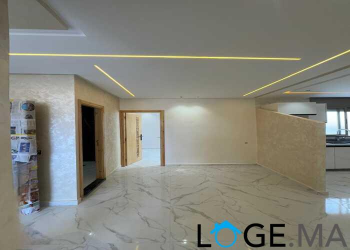 Appartement avec escalier privatif à Al bousstane el jadida.