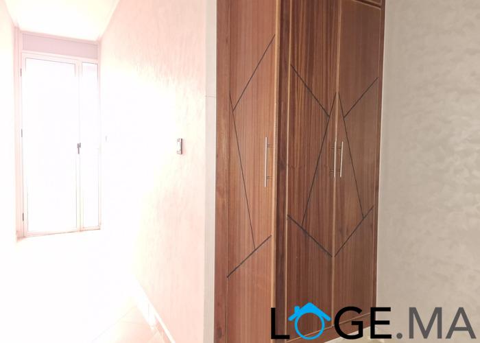 Appartement a vendre  dans R+4 de 90 m2 au 1er étage à el jadida. 
