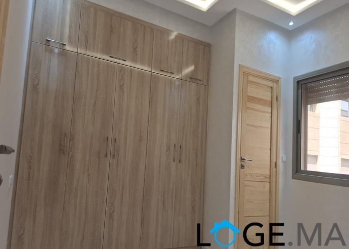 Appartement de 98 m2 à vendre  au 1er étage escalier privatif à hay essalam el jadida