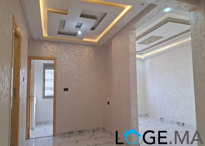 Appartement a vendre de 100 m2 escalier privatif étage courant près Marjane el jadida.