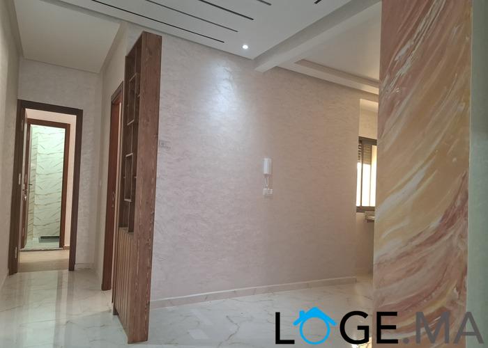 Appartement dans R+4 a vendre de 80 m2 au 1er étage a el jadida. 
