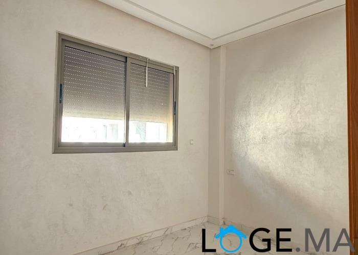 Appartement a vendre dans R+2 escalier privatif a el jadida.