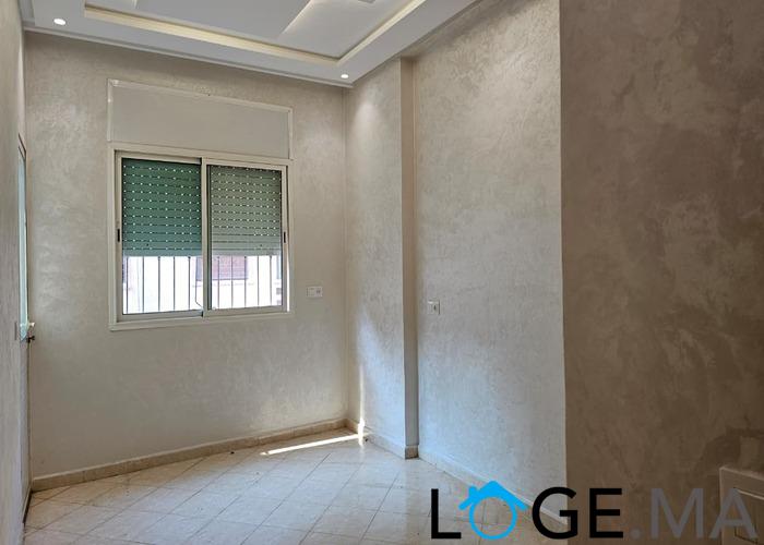 Appartement a vendre dans  R+2 au 1er étage ,deuxième main a hay essalam Hiba el jadida.