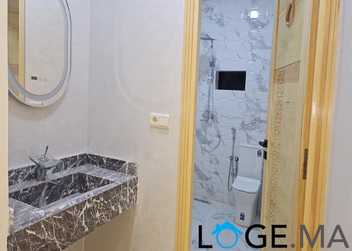 Appartement a vendre dans R+3 ,de 110 m2 avec ascenseur, a el jadida. 