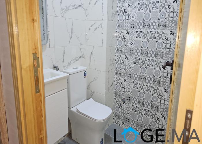 Appartement a vendre dans R+3 ,de 110 m2 avec ascenseur, a el jadida. 