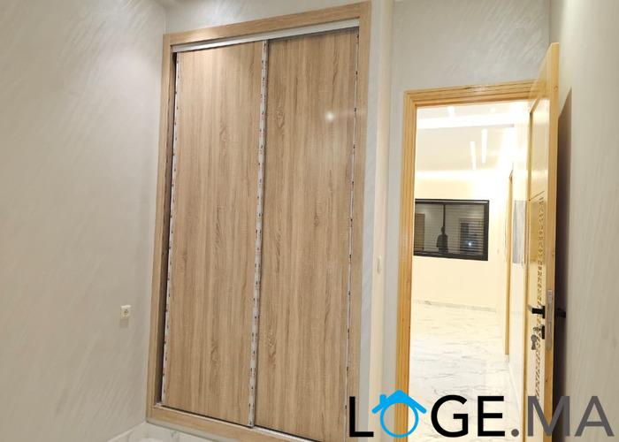 Appartement a vendre dans R+3 ,de 110 m2 avec ascenseur, a el jadida. 