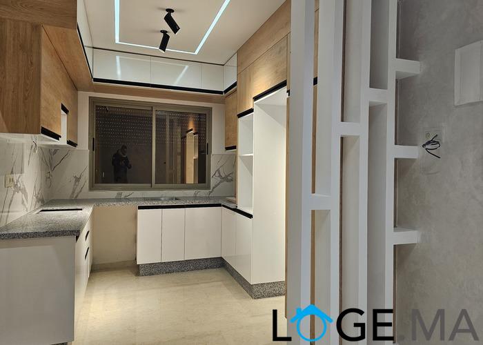 Appartements de deux façades dans R+3 au 3éme étage avec ascenseur jusqu'à terrasse,avant café Chaimaa el jadida. 