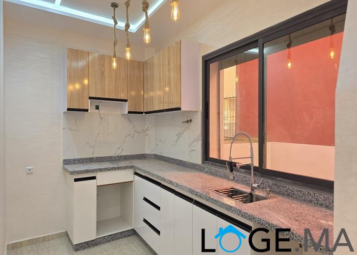 Appartement a vendre  dans R+2 ,de 76 m2 deux appartements par étage a el jadida.