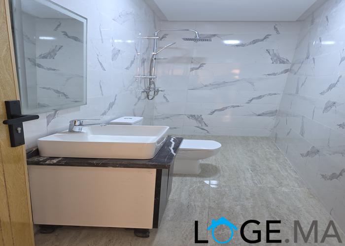 Appartement a vendre  dans R+2 ,de 76 m2 deux appartements par étage a el jadida.