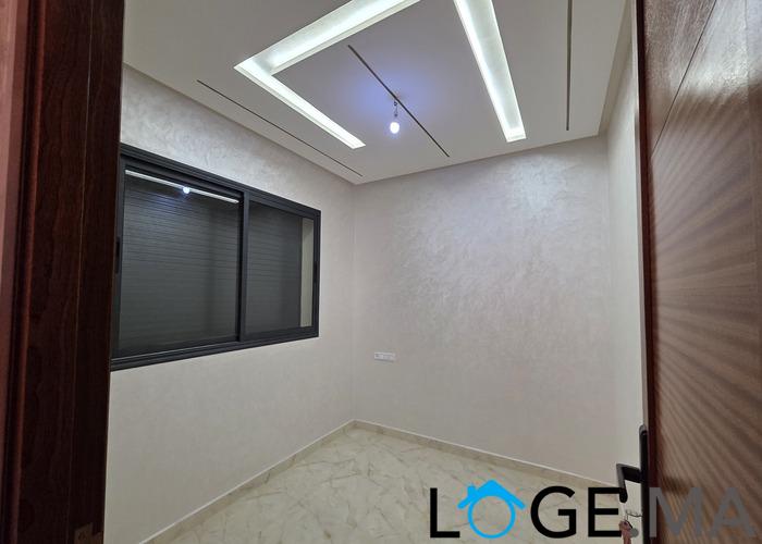 شقق للبيع بمنزل ذو طابقين و دروج مستقلين بمدينة الجديدة ملك الشيخ. 