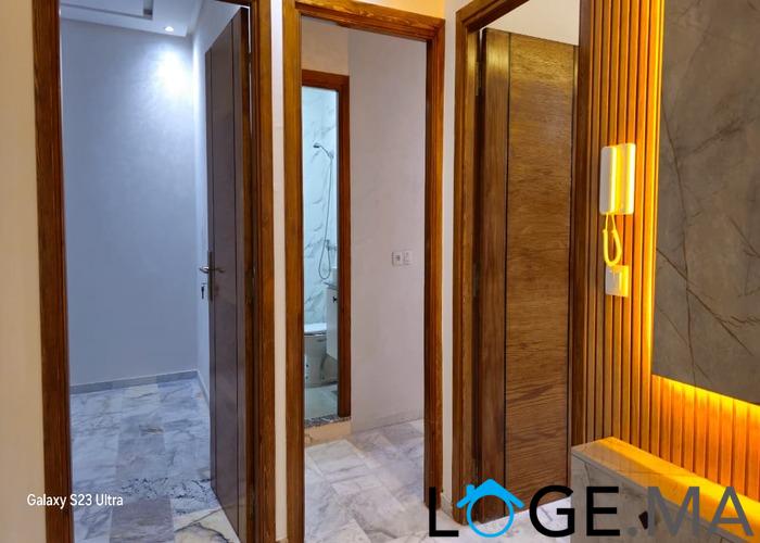 Appartement a vendre de 147 m2 au 2ème étage près albousstane a el jadida. 