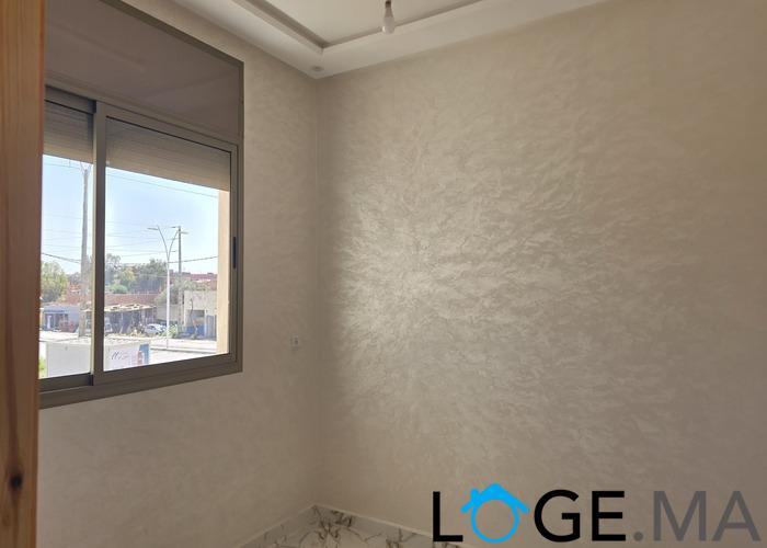 Appartement a vendre dans R+2 escalier privatif de 82 m2 a el jadida.