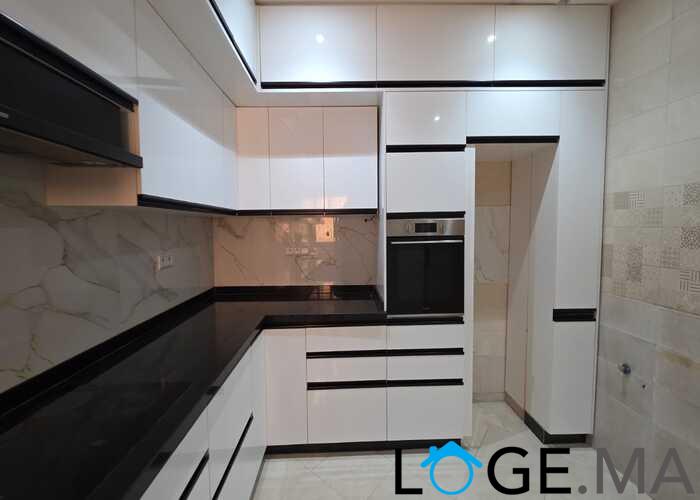 Appartement a louer de 90 m2 près hay almatar el jadida.